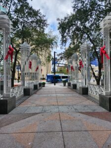 Tampa Bay Holiday Decorating Services - Nivtop Creations